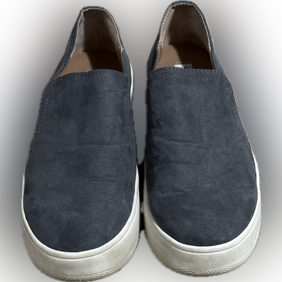 Steve Madden Slate Grey Platform Slip-On Sneakers-Size 7.5 - Picture 3 of 6
